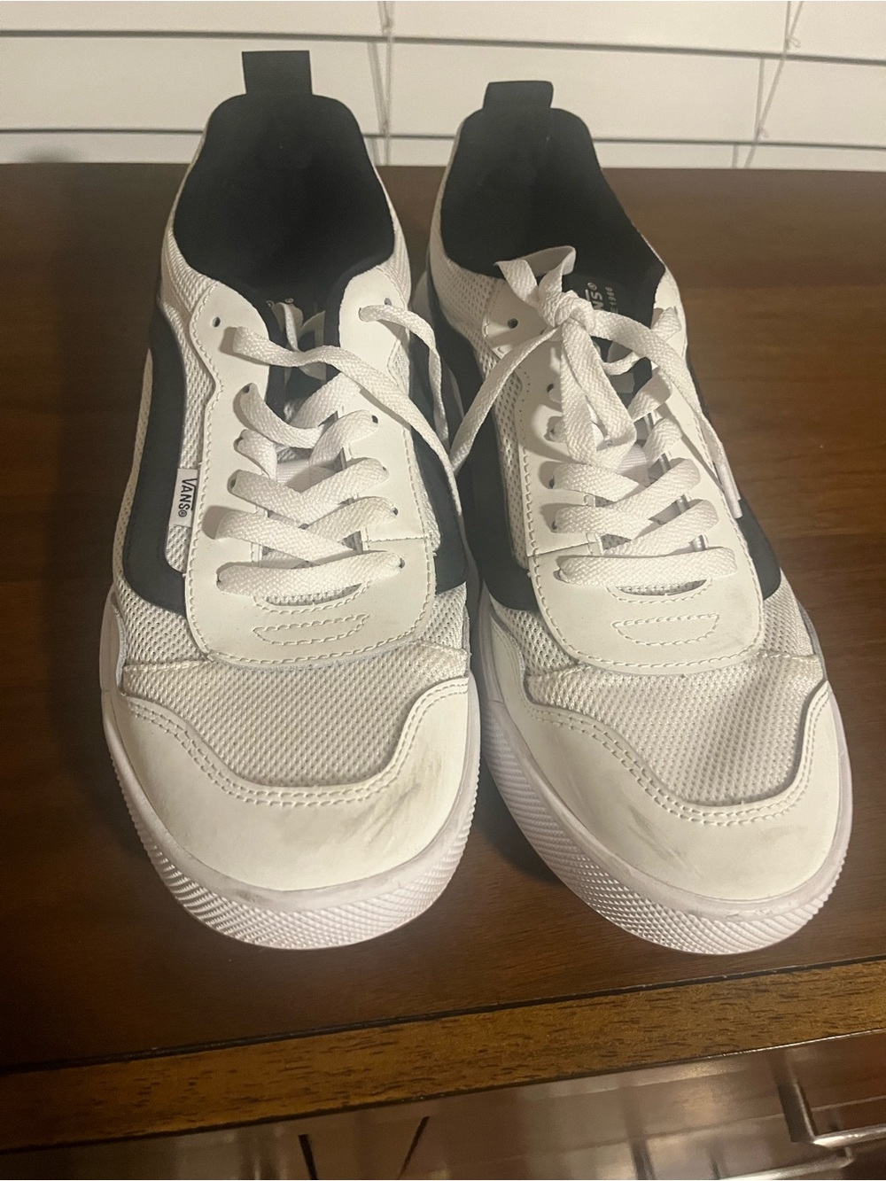 Vans Men’s White and Black Low-Top Sneakers